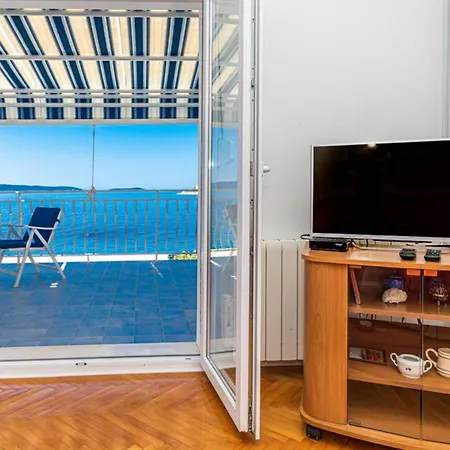 Holiday home By The Sea With Terrace & Ocean Views On Ciovo