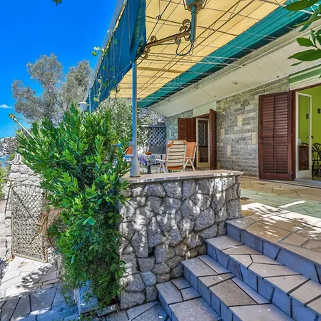 Holiday home By The Sea With Terrace & Ocean Views On Ciovo Trogir